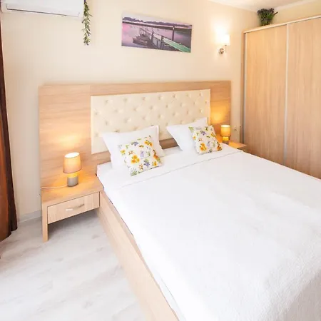 Sveti Vlas Apartments *